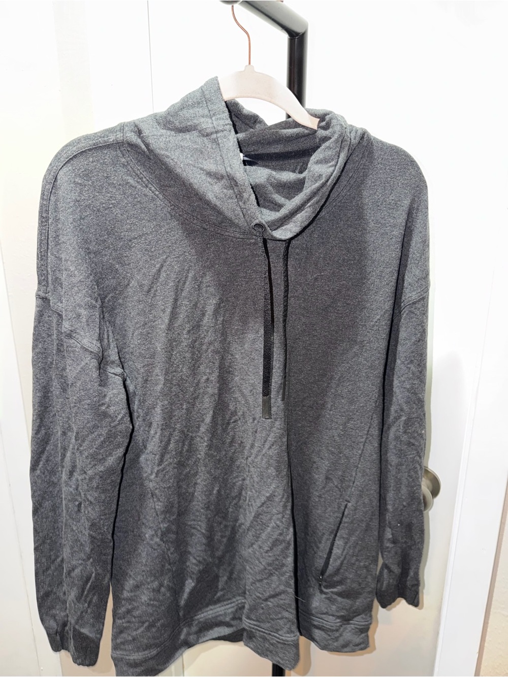 Lululemon Twisted & Tucked Long Sleeve 10